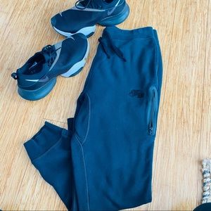 🏋🏻‍♀️🏋🏽MENS NIKE AIR JOGGERS- thick & warm